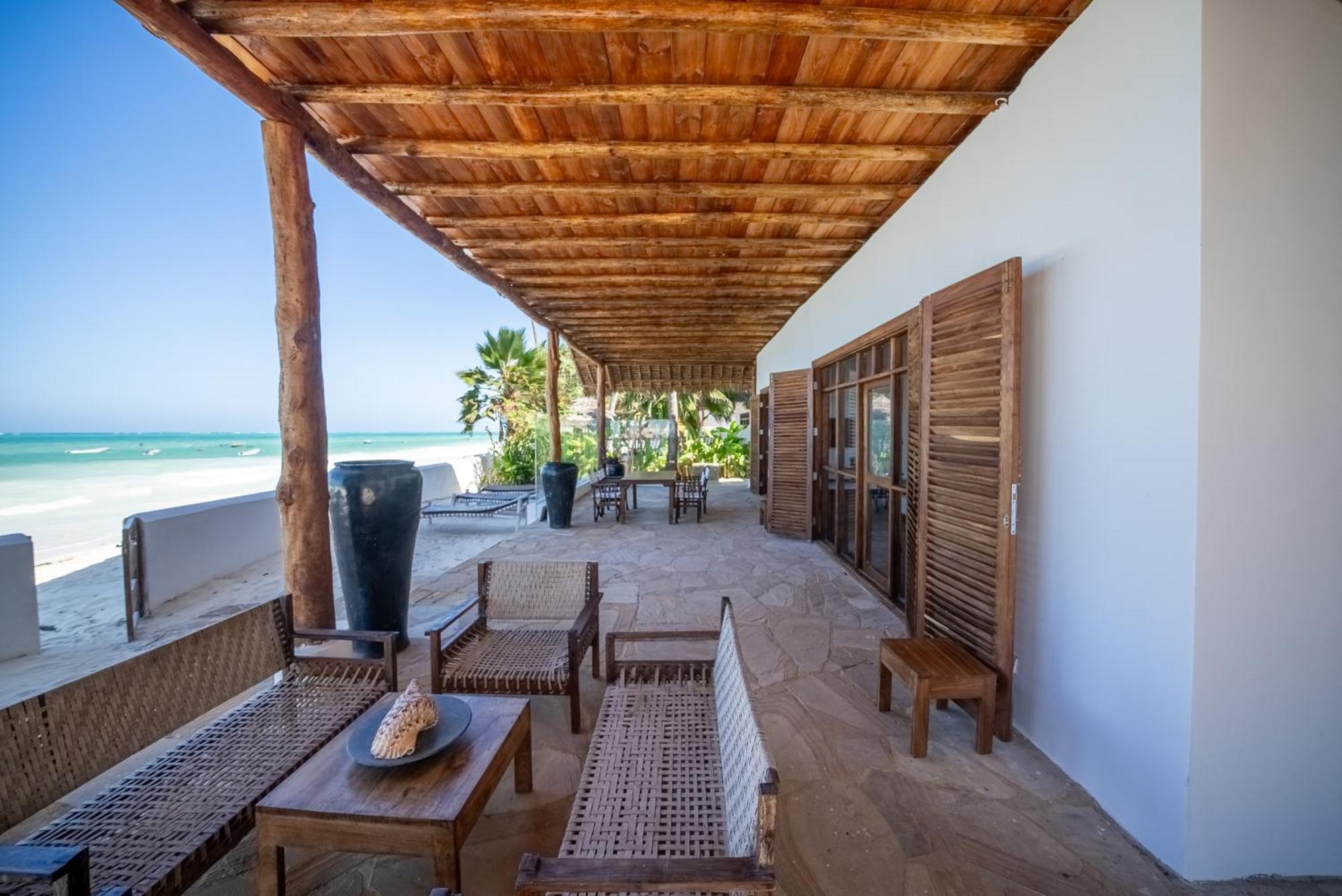 Beachfront Turtle House Zanzibarhouses Кивенгва Экстерьер фото